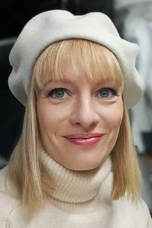 Teresa Branna interpretando a Andzela