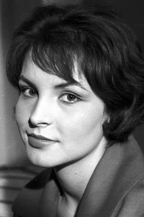 Teresa Tuszyńska interpretando a Filip's Mother