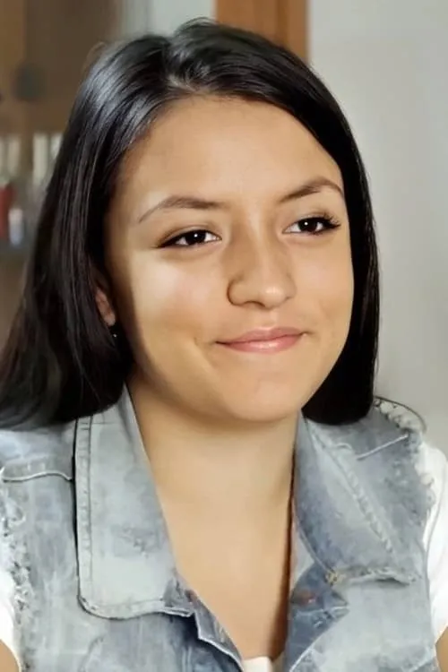 Thalia Melendez interpretando a Raquel (Teenager)