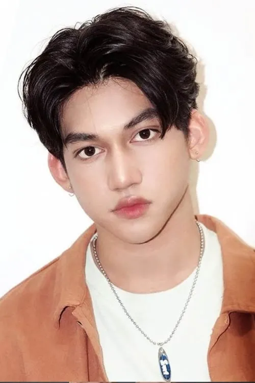 Tanshi Bumrungkit ha trabajado con Theethat Suk-im en 1 ocasiones