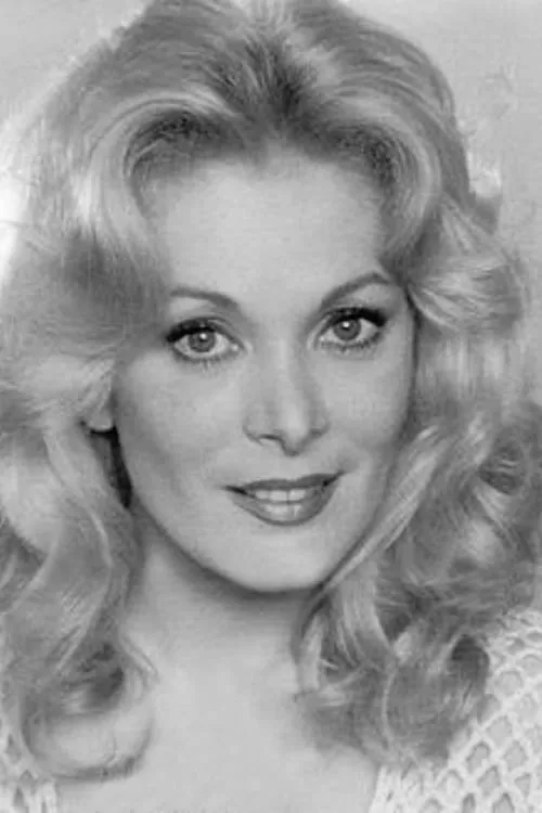 Julio López ha trabajado con Thelma Stefani en 4 ocasiones