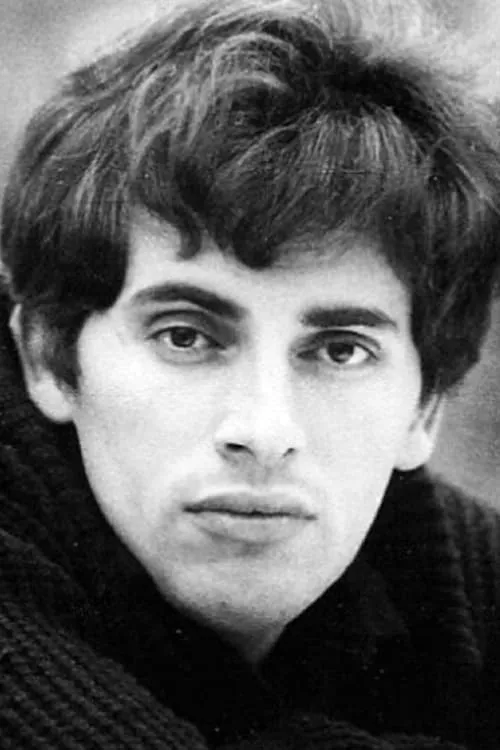 Théo Sarapo interpretando a Morales