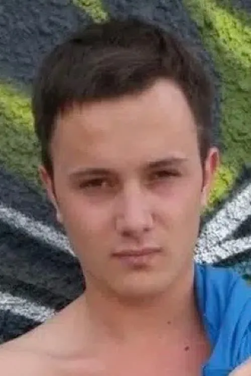 Alex Kiffeur ha trabajado con Theo Sartera en 1 ocasiones