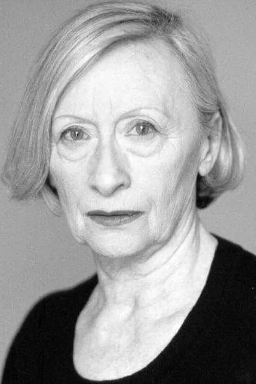 Thérèse Roussel interpretando a Mother of André