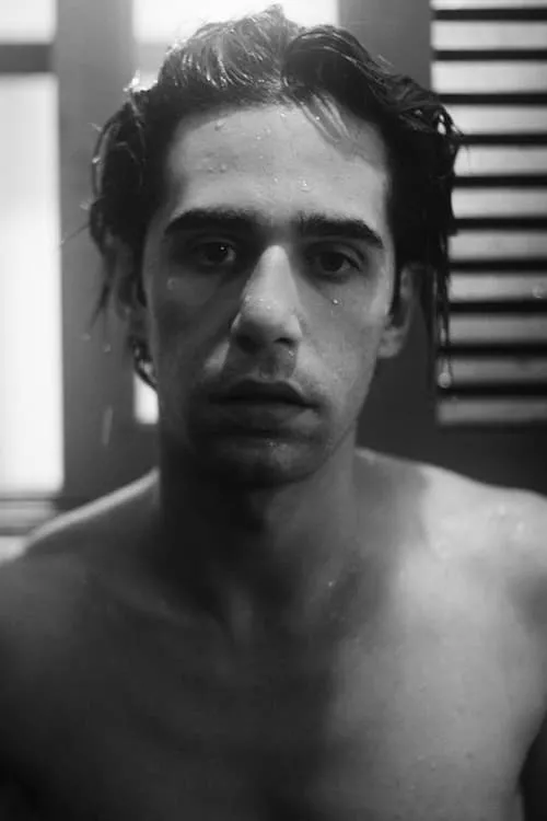 Nataly Cabanas ha trabajado con Thiago Pethit en 1 ocasiones