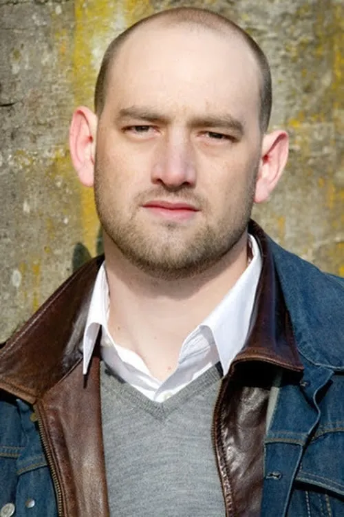 Thibault Roux interpretando a Bancels