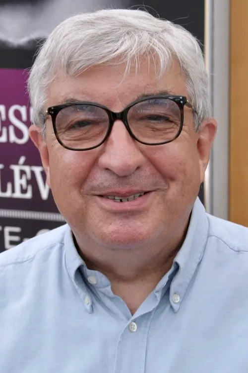 Thierry Heckendorn interpretando a Vittorio Pastore