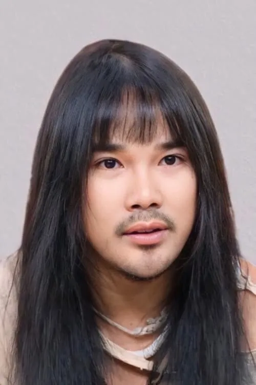 Kreangsak Riantong ha trabajado con Thiti Srinuan en 1 ocasiones