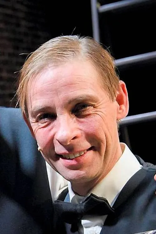 Sara Scharling Vestergaard ha trabajado con Thomas Mørk en 1 ocasiones