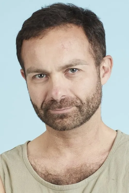 Mohamed Razine ha trabajado con Thor Schenker en 1 ocasiones