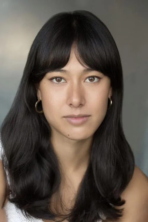 Tian Chaudhry interpretando a Diya