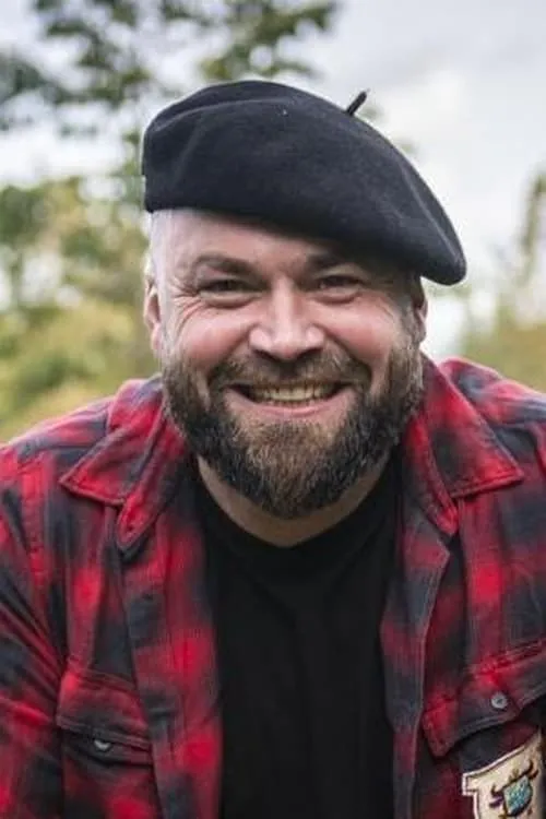 Tim Hogenbosch — personaje: Self - Expert