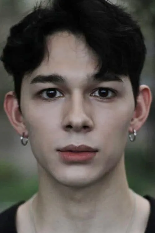 Timothee Anzardi — personaje: Loren