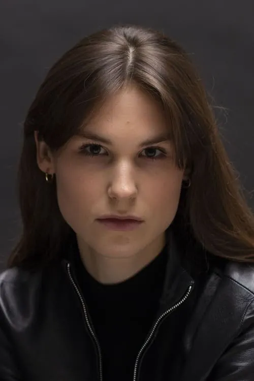 Tindra Monsen — personaje: Klara Rapp