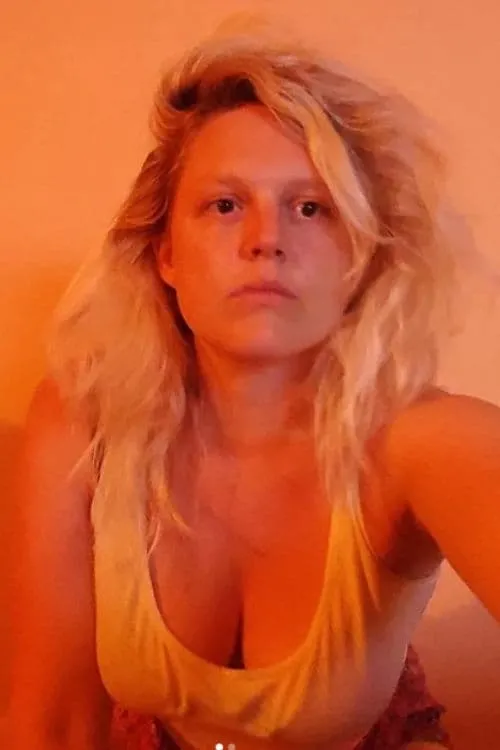 Mathis Mavuela ha trabajado con Tine Cartuyvels en 1 ocasiones