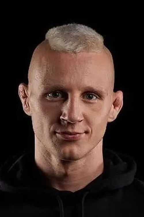 Liam Gittins ha trabajado con Tobias Harila en 1 ocasiones