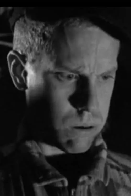 Todd Antonio Somodevilla interpretando a The Thief