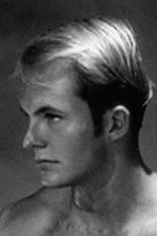 Haley McGee ha trabajado con Tom Blake en 1 ocasiones