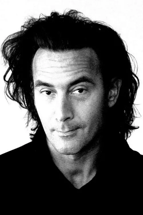 Tom DiCillo interpretando a Self