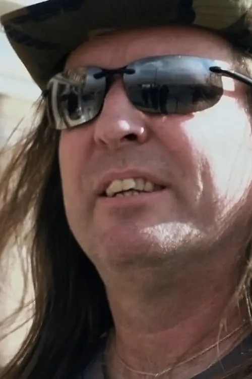 Mike DeGroote ha trabajado con Tom Hartline en 1 ocasiones