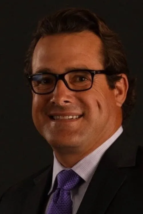 Graham W.J. Beal ha trabajado con Tom Luginbill en 1 ocasiones