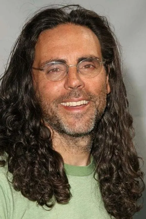Tom Shadyac interpretando a Chris