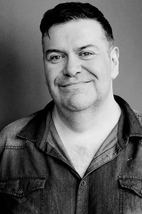 Darren Connell ha trabajado con Tom Urie en 1 ocasiones