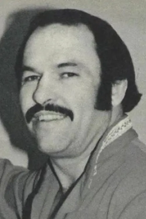 Paul Mace ha trabajado con Tommy Gilbert en 1 ocasiones