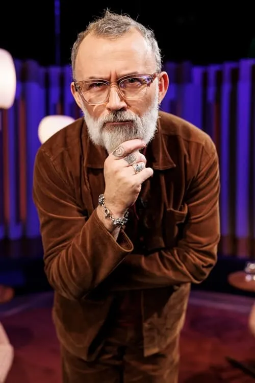 Tommy Tiernan interpretando a Ferryman