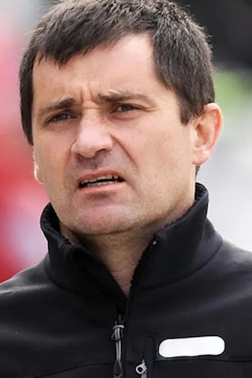 Toni Cuquerella interpretando a Self