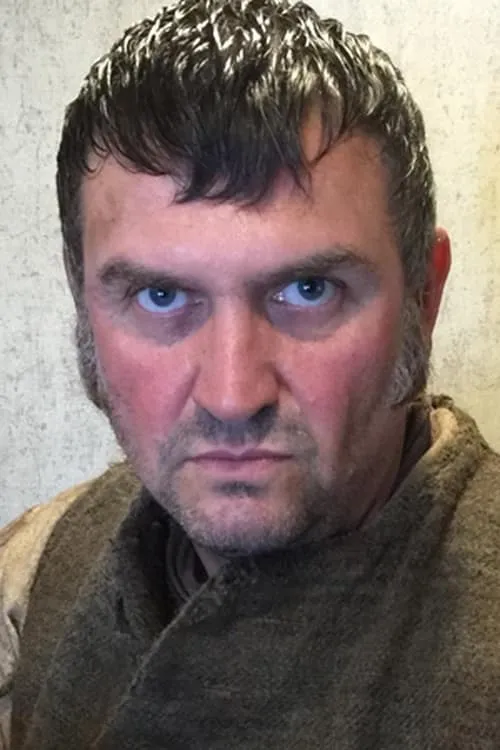 Maxine Howe ha trabajado con Tony Lucken en 1 ocasiones