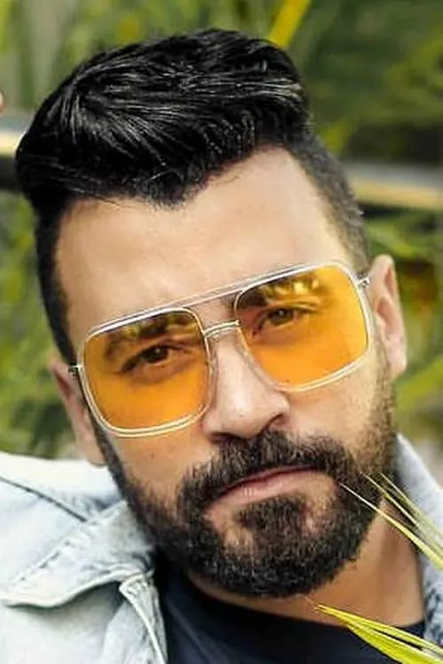 Nour Qadri ha trabajado con Tony Maher en 1 ocasiones