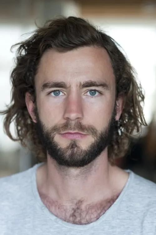 Tony van der Veer en su biografía y filmografía