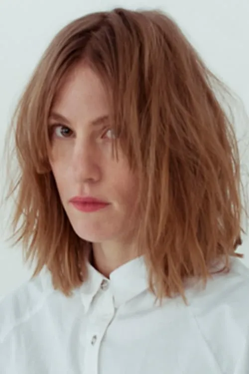 Russ Kingston ha trabajado con Tova Mozard en 1 ocasiones