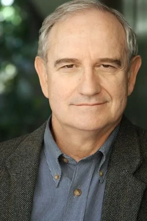 Traber Burns interpretando a Richard Kraft