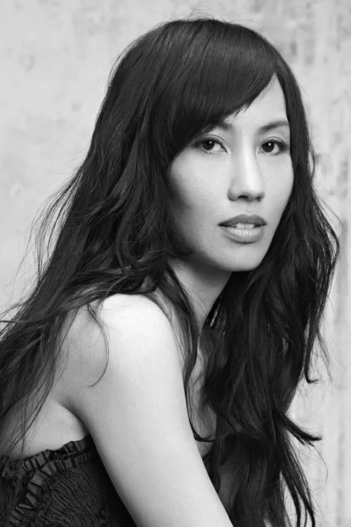 Tran Nu Yen Khe interpretando a Lili