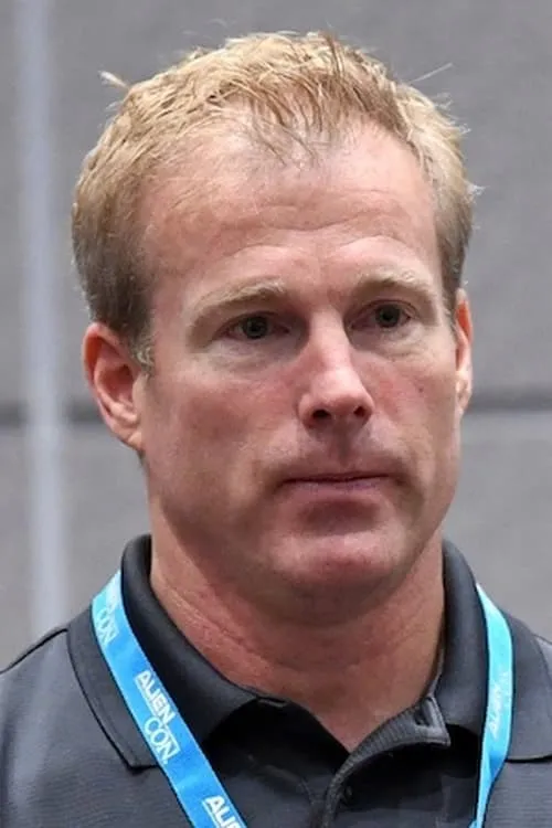 Travis Taylor — personaje: Self - Astrophysicist/Aerospace Engineer