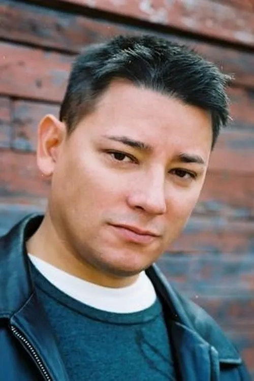 Tre Smith interpretando a Vasquez