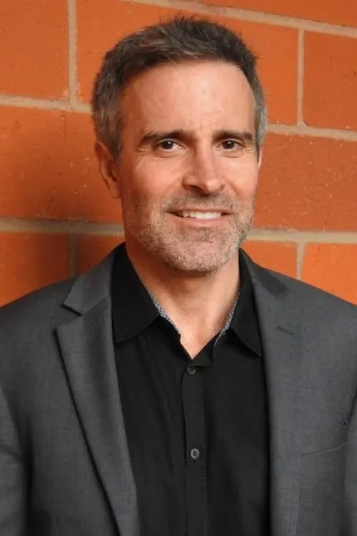 Deryle J. Lujan ha trabajado con Trevor Coppola en 1 ocasiones