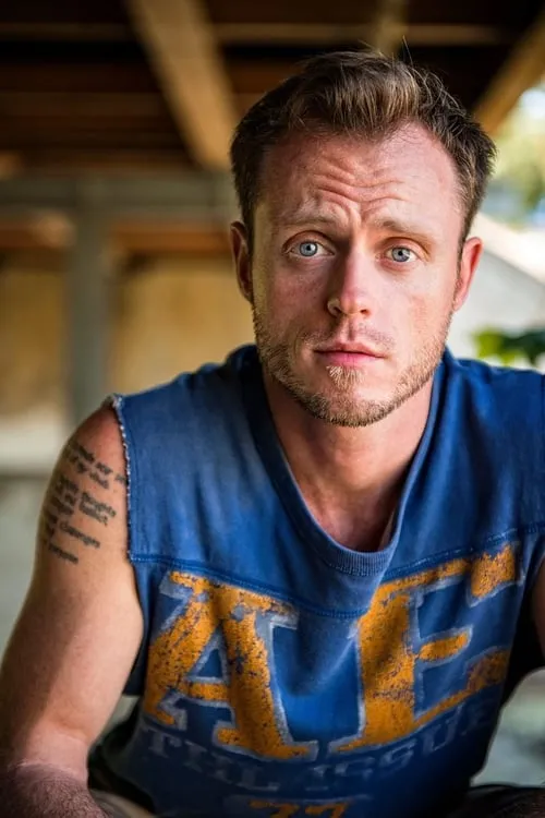 Rasika Mathur ha trabajado con Trevor Eyster en 1 ocasiones