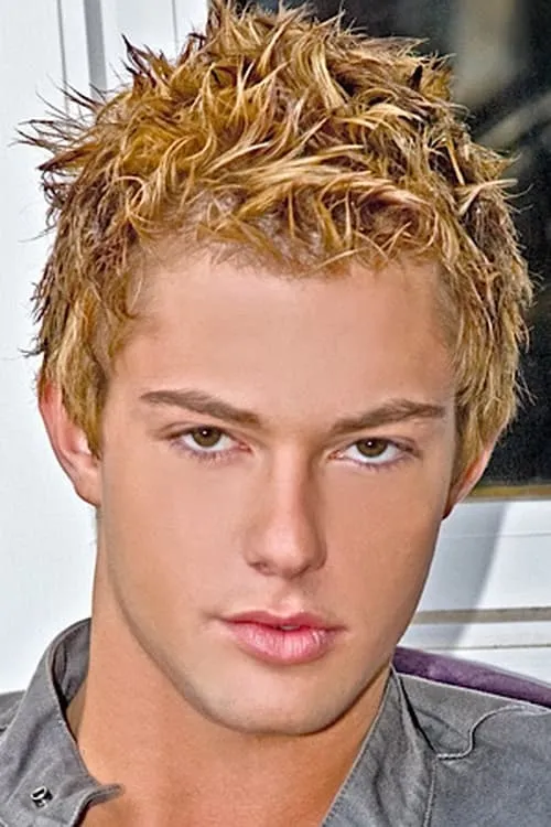 R.C. Ryan ha trabajado con Tristan Tucker en 1 ocasiones