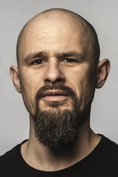 Trond Halbo interpretando a Hans Georg