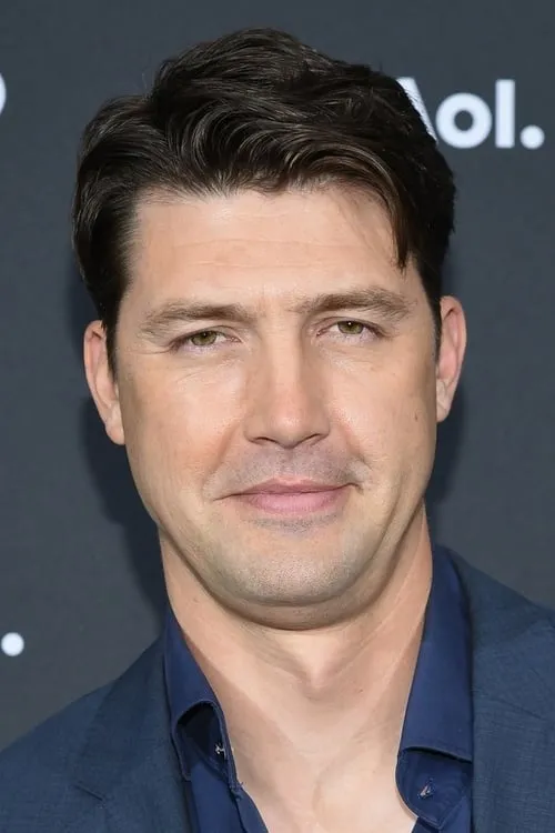 Tug Coker en su biografía y filmografía