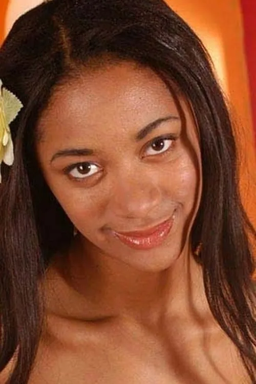 Tyra Moore interpretando a