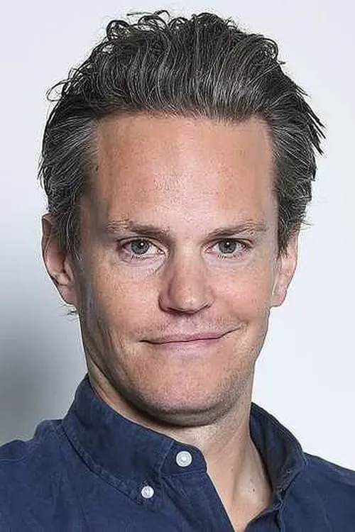 Victor von Schirach ha trabajado con Ulric von der Esch en 2 ocasiones