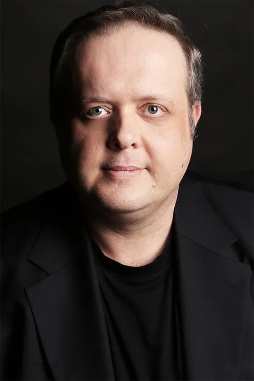 Tolga Çiklaçiftçi ha trabajado con Umut Öztok en 1 ocasiones