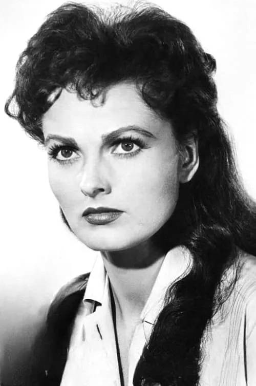 Ursula Thiess — personaje: Lisa Bonay