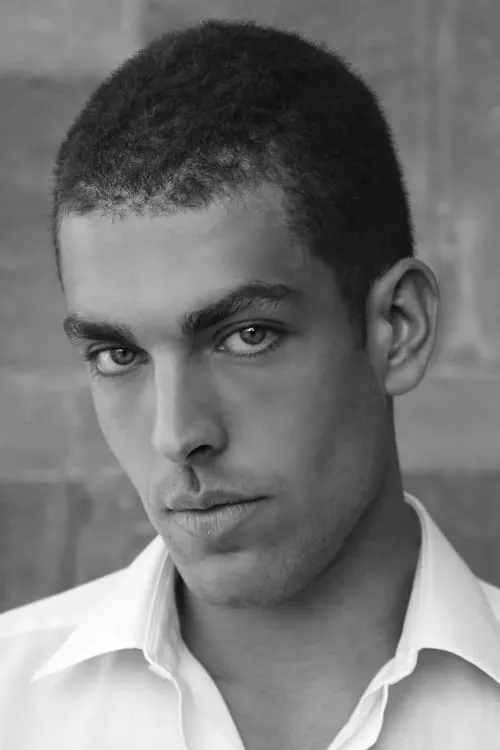 Valentin Wilbaux interpretando a Zarma