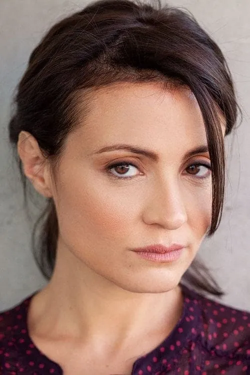 Valentina Acca — personaje: Nunzia Cerullo