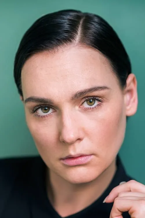 Valentina Alexeeva — personaje: Waitress